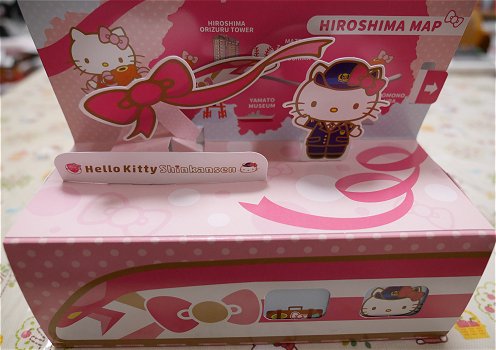 ♪キティコレクション（8）地域限定グッズ（ご当地キティちゃん／HELLO KITTY SMILE・HELLO KITTY SHOW BOX